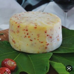 Pecorino fresco pepato